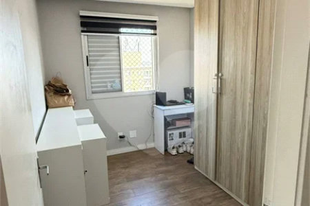 Apartamento com 48m², 2 dormitórios, 1 vaga de garagem, à venda em Itaquera.