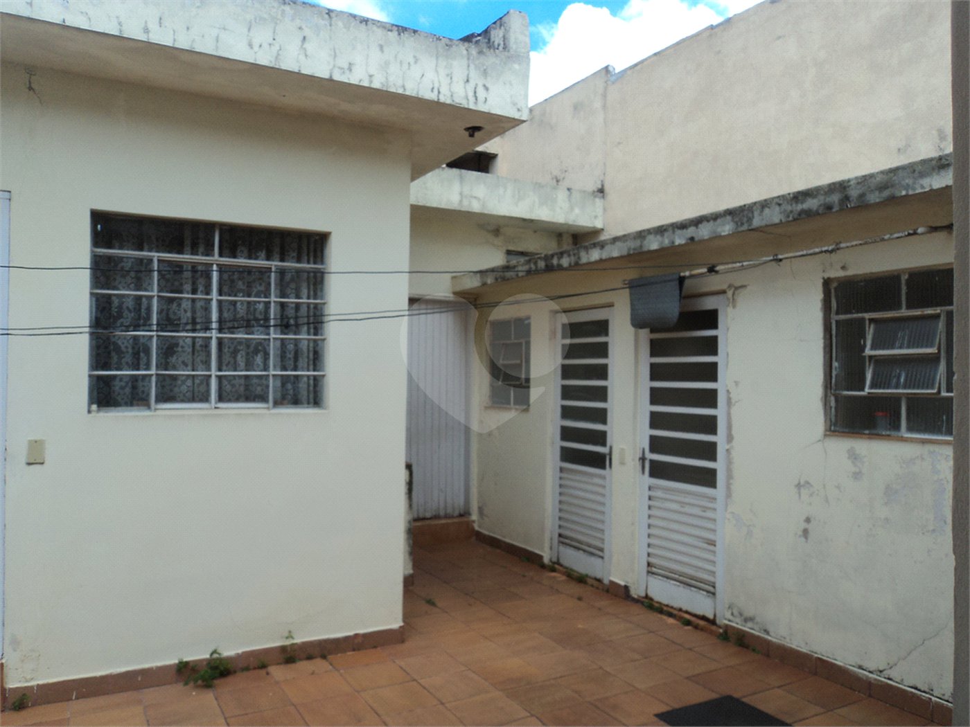 SOBRADO 3 DORMITORIOS OTIMA LOCALIZAÇAO