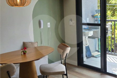 Studio Reformado com Varanda e Lazer Completo 33m2 Campos Elíseos Mobiliado