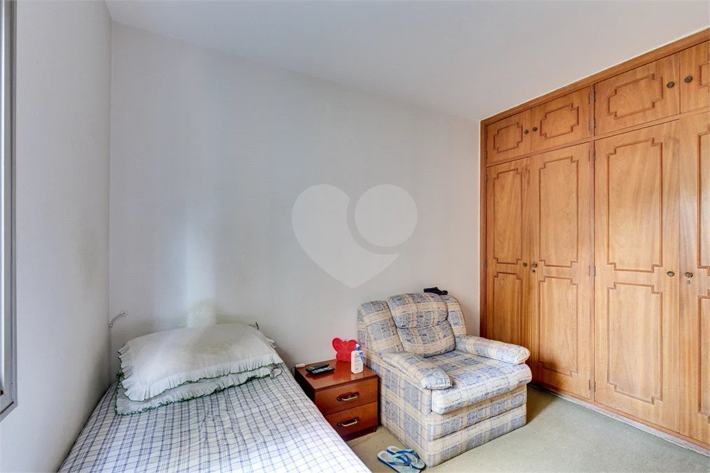 Apartamento à venda com 4 quartos, sendo 1 suíte, em Jardim Marajoara, São Paulo, SP