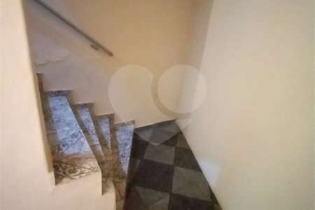 Sobrado com 3 dormitórios.