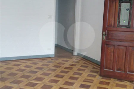 Sobrado a Venda na Mooca, com 248 m²