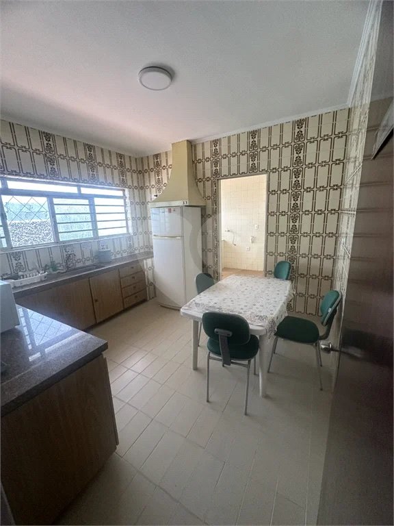 Casa à venda com 4 quartos, sendo 1 suíte,  no Centro, Vinhedo, SP