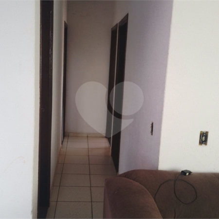Casa para venda em Ibaté/SP.