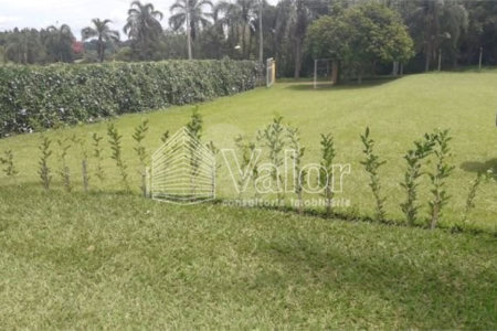 Chácara com 2.400m²