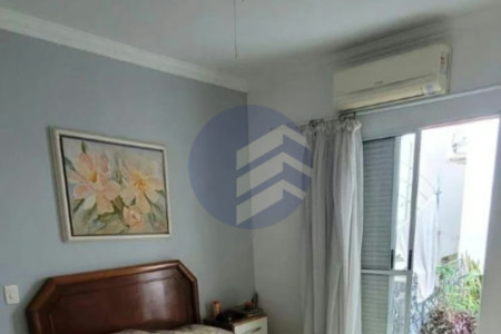 Sobrado espaçoso e completo em condomínio fechado no Bonfiglioli!