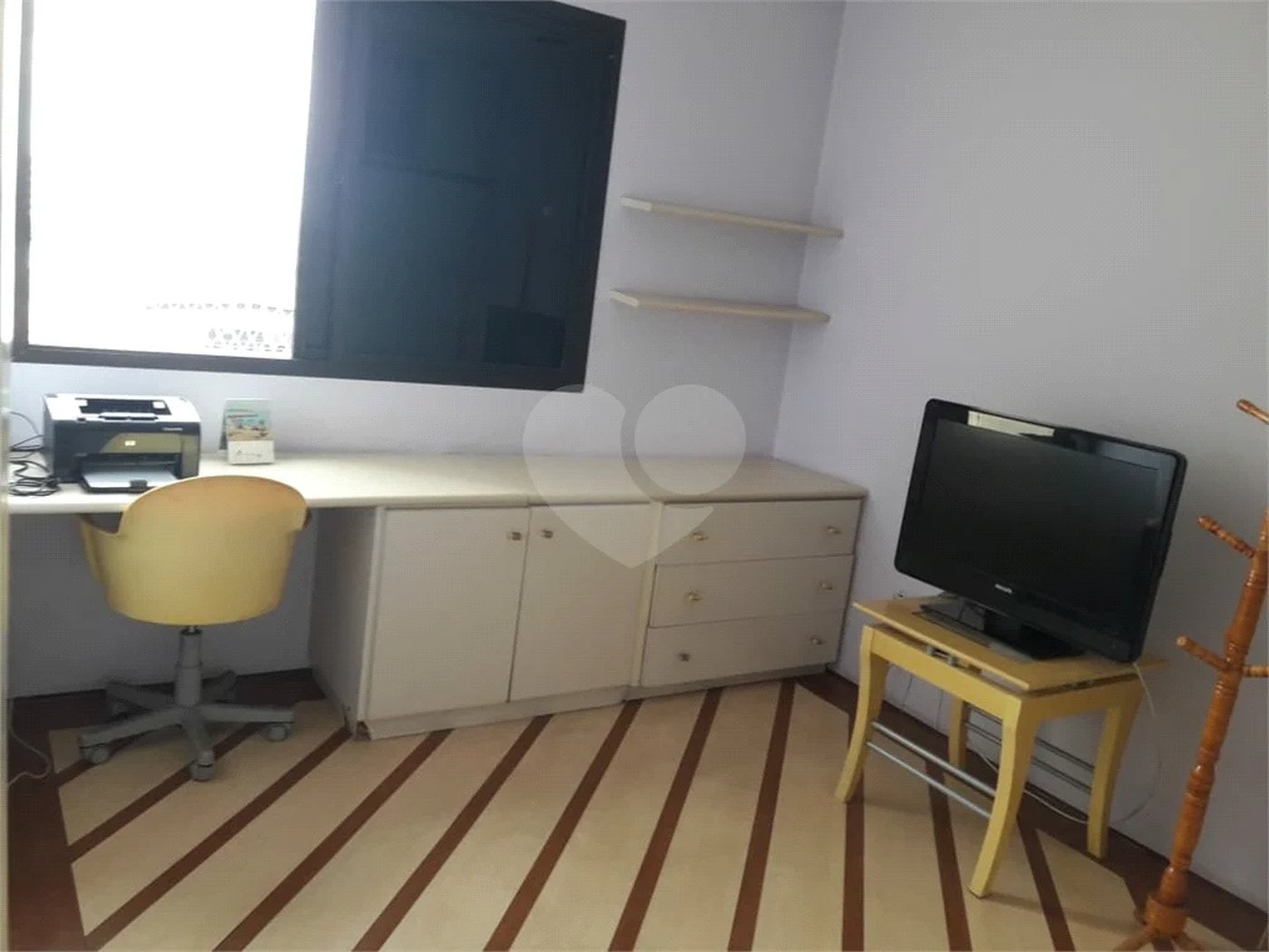Apartamento com 136m² , 3 dormitórios , sendo 1 suíte , 2 vagas , à venda na Vila Prudente.