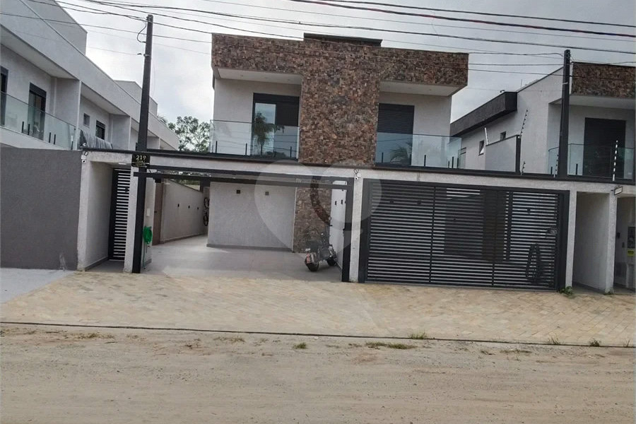 Casa à venda com 4 suítes em São Lourenço, Bertioga, SP