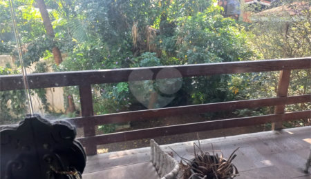 Casa à venda com 3 quartos, sendo 2 suítes,  em Morumbi, São Paulo, SP