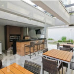 Condomínio Biografia Apartamento com 69m2 com 2 dormitórios e 1 vaga.Aceita Permuta