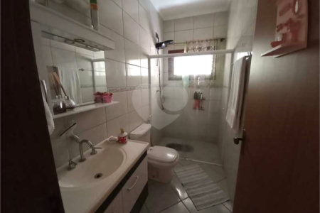 Casa à venda com 3 quartos, sendo 1 suíte, no condomínio Outeiro das Flores 2, Itupeva - SP