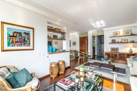 Casa à venda com 4 suítes em Vila Madalena, São Paulo, SP