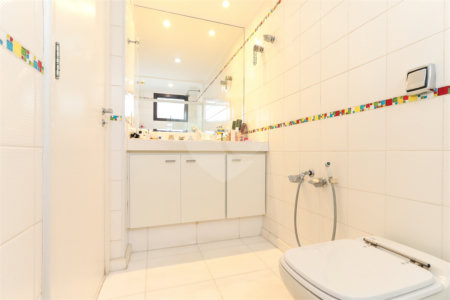 Apartamento à venda com 3 quartos, sendo 2 suítes, em Campo Belo, São Paulo, SP