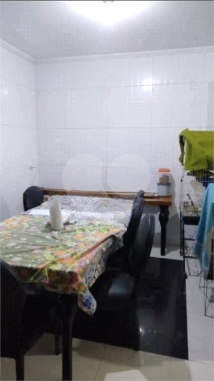 Casa à venda com 5 quartos, sendo 1 suíte,  em Parque do Colégio, Suzano, SP