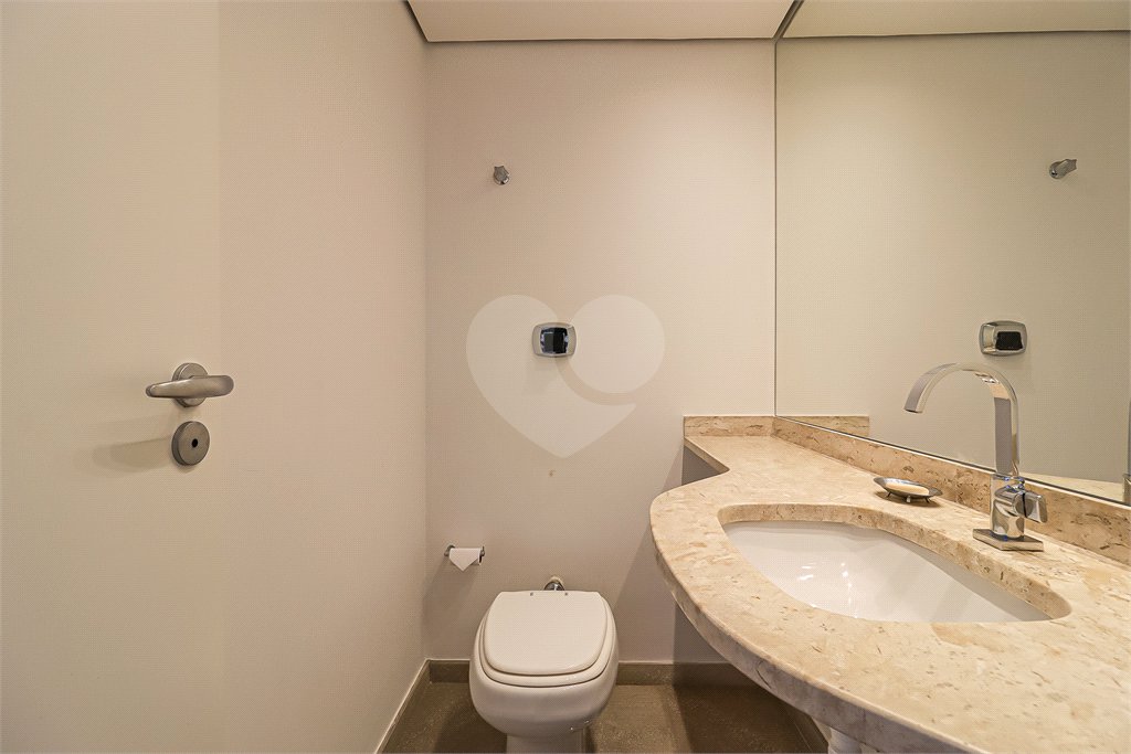 Apartamento à venda com 3 suítes em Cidade Monções, São Paulo, SP