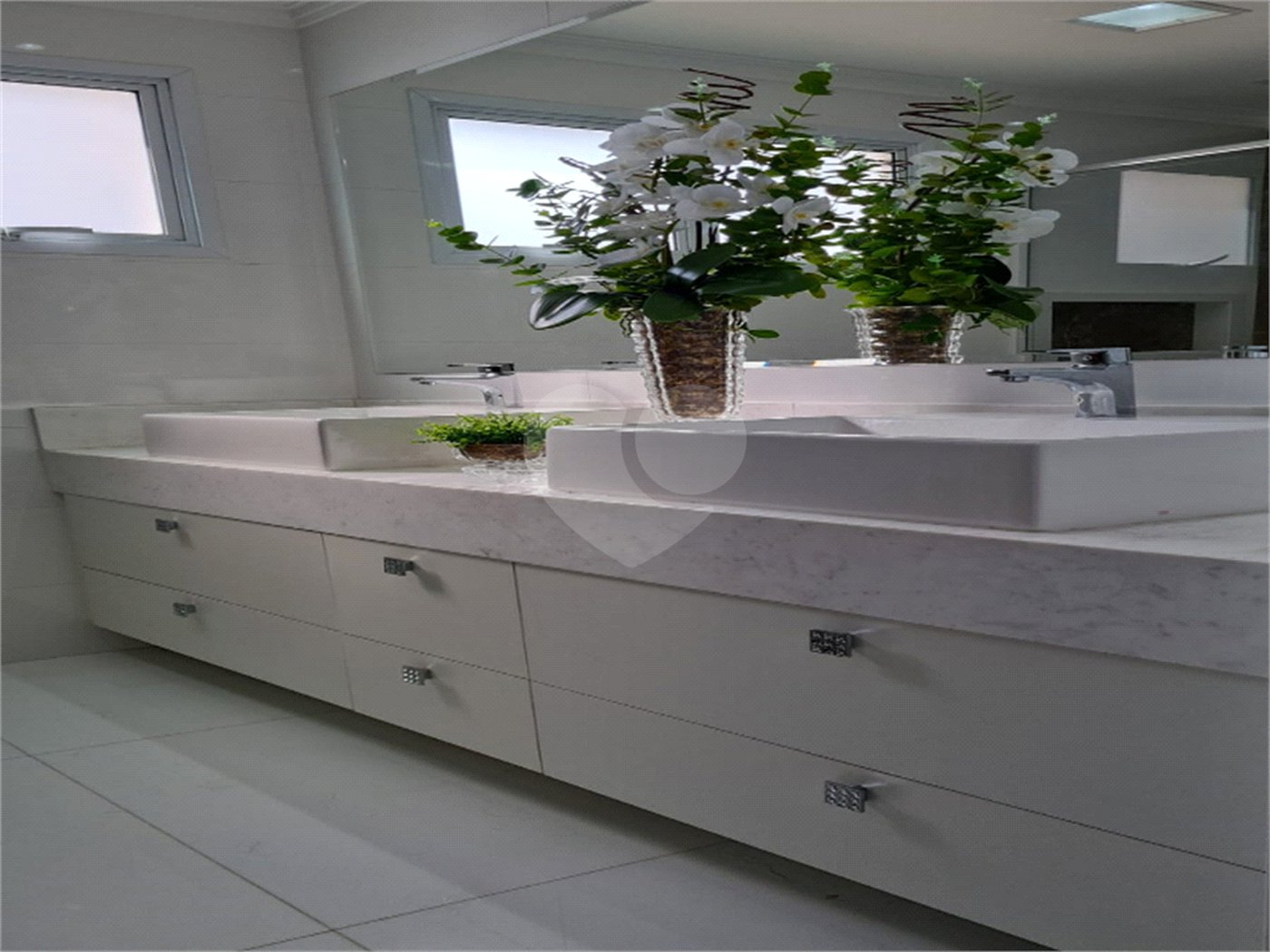 Apartamento à venda com 4 quartos, sendo 3 suítes, em Ipiranga, São Paulo, SP