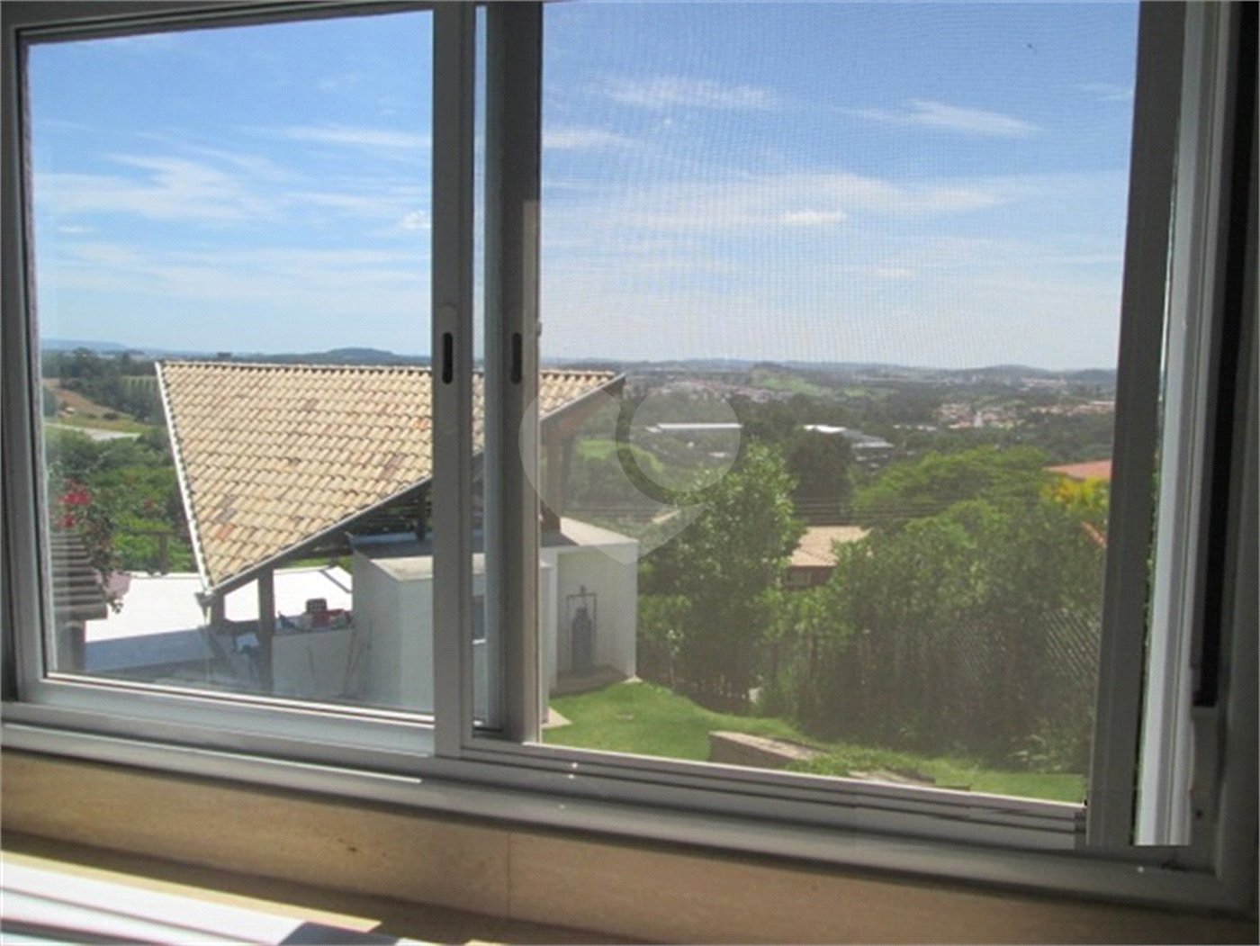 Casa à venda com 6 suítes no condomínio Jardim Primavera, Louveira - SP
