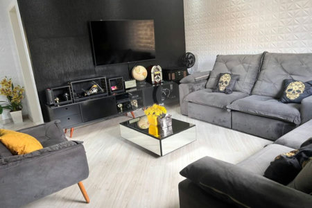 Sobrado à venda com 3 quartos, sendo 1 suíte,  em Jardim Modelo, Suzano, SP