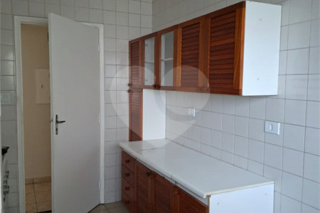 Apartamento à venda com 2 quartos em Parque Maria Domitila, São Paulo, SP