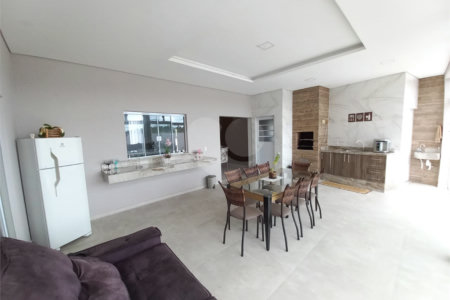 Casa à venda com 3 quartos, sendo 1 suíte,  no condomínio Villagio Milano, Sorocaba - SP