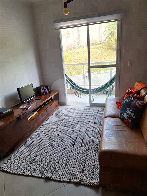 Apartamento à venda com 3 quartos, sendo 1 suíte, em Pinheirinho, Vinhedo, SP