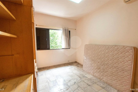 Casa à venda com 3 quartos, sendo 1 suíte,  em Vila Mariana, São Paulo, SP