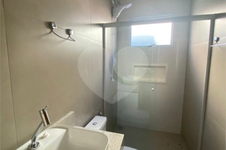 Casa à venda com 3 quartos, sendo 1 suíte, em Ipê, Três Lagoas, MS