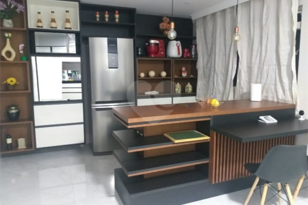 Sobrado à venda com 3 quartos, sendo 1 suíte, em Vila Galvão, Guarulhos, SP