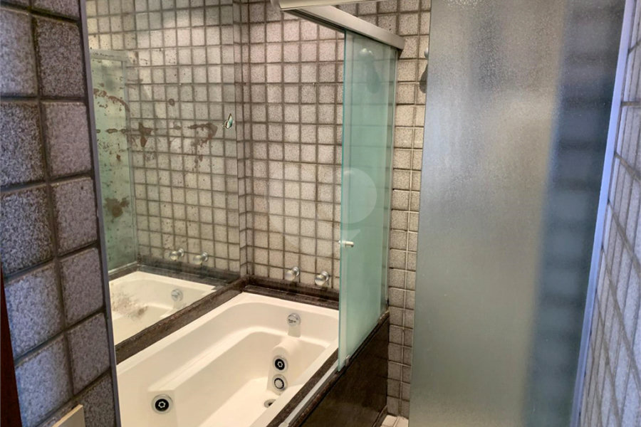 Apartamento à venda com 3 suítes em Água Fria, São Paulo, SP