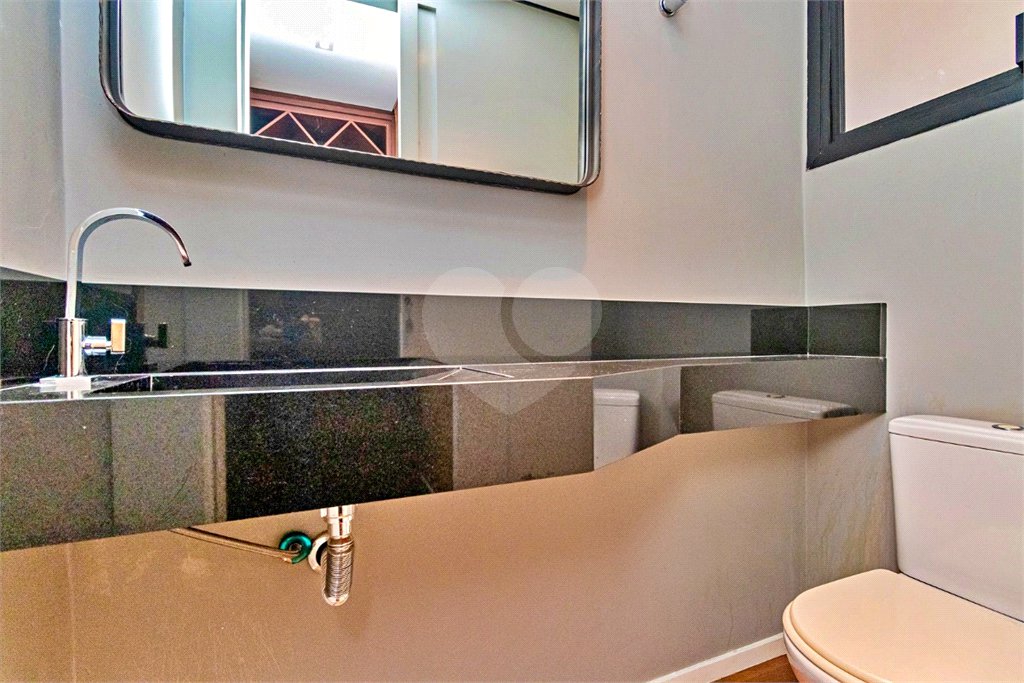 Apartamento à venda com 3 quartos, sendo 1 suíte, em Vila Olímpia, São Paulo, SP