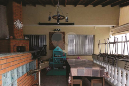 Sobrado à venda com 3 quartos, sendo 1 suíte,  em Vila Maria Alta, São Paulo, SP