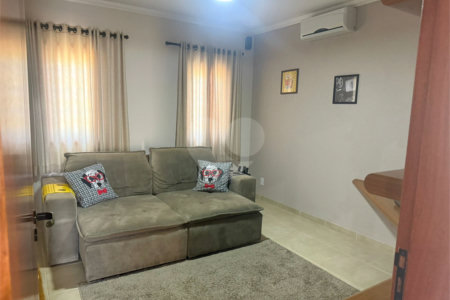 Casa à venda com 3 suítes no condomínio Terras de Mont Serrat, Salto - SP