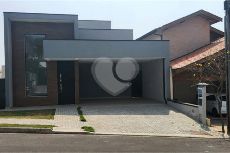 Casa à venda com 3 suítes no condomínio Vita Verdi, Valinhos - SP