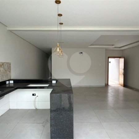 Casa Térrea à venda com 3 quartos, sendo 1 suíte, em Jardim Califórnia, Cuiabá, MT