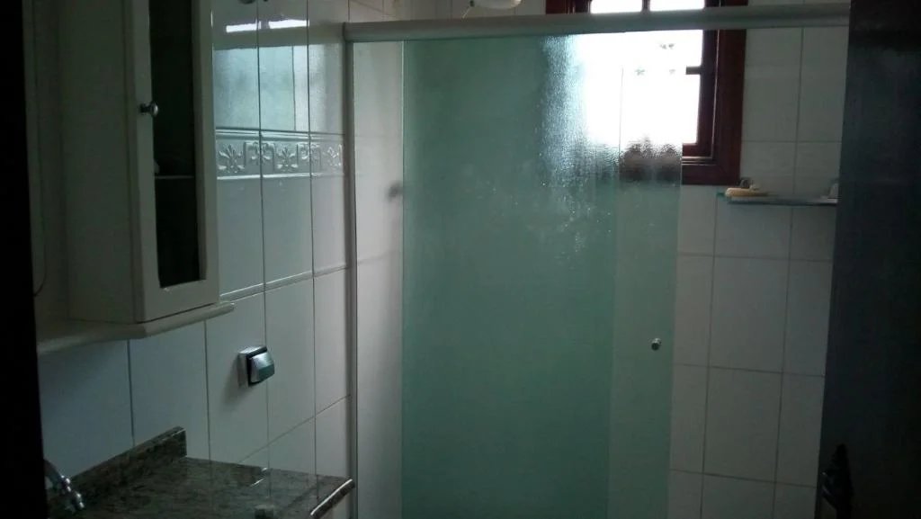 Sobrado à venda com 5 quartos, sendo 1 suíte, em Lapa de Baixo, São Paulo, SP