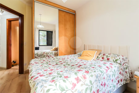 Apartamento à venda com 3 quartos, sendo 1 suíte,  em Vila Ipojuca, São Paulo, SP