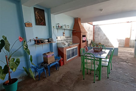 Casa à venda com 3 suítes em Jardim Nova Era, Itapetininga, SP