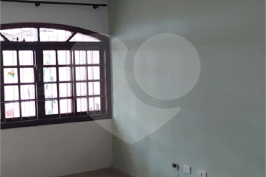 Sobrado à venda com 2 quartos em Tremembé, São Paulo, SP