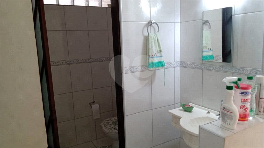 Casa à venda com 4 quartos, sendo 2 suítes,  em Jardim Terezópolis, Guarulhos, SP