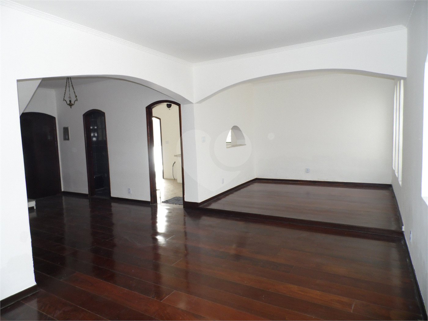 Casa à venda com 5 quartos, sendo 3 suítes, em Vila São Francisco, São Paulo, SP