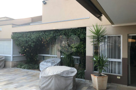 Casa à venda com 5 suítes no condomínio Terras de Mont Serrat, Salto - SP