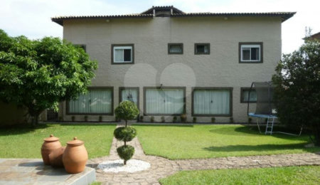 Sobrado à venda com 3 suítes em Jardim Leonor, São Paulo, SP