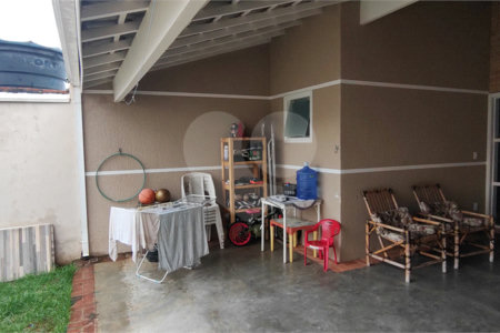 Casa à venda com 2 quartos, sendo 1 suíte, em Jardim Nair Maria, Salto, SP