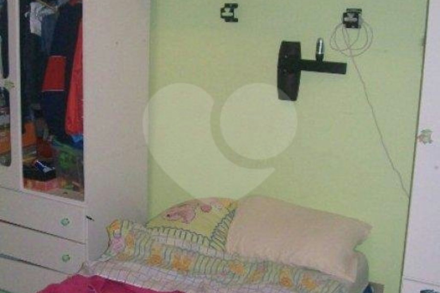 Casa à venda com 3 quartos no condomínio Travessa Sílvio Lazzari,76, São Paulo - SP