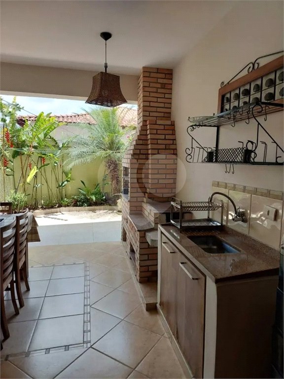 Sobrado à venda com 3 quartos, sendo 1 suíte, em Jardim das Vertentes, São Paulo, SP