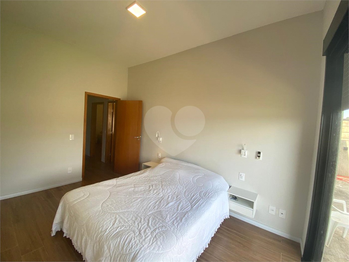 Casa à venda com 3 suítes no condomínio Terras de Santa Teresa, Itupeva - SP