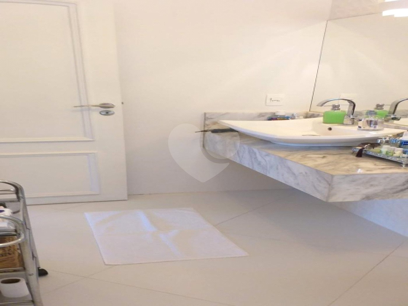 Casa à venda com 4 quartos, sendo 3 suítes,  em Jardim Bonfiglioli, São Paulo, SP
