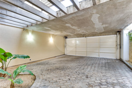 Sobrado à venda com 3 quartos, sendo 2 suítes,  em Alto da Boa Vista, São Paulo, SP