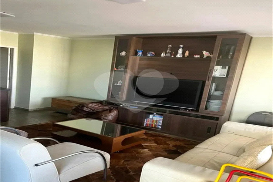 Apartamento à venda com 3 quartos, sendo 1 suíte, em Saúde, São Paulo, SP