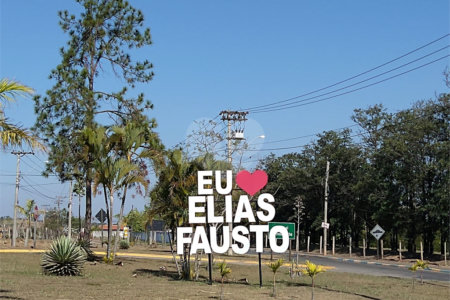 Terreno à venda no Centro, Elias Fausto, SP